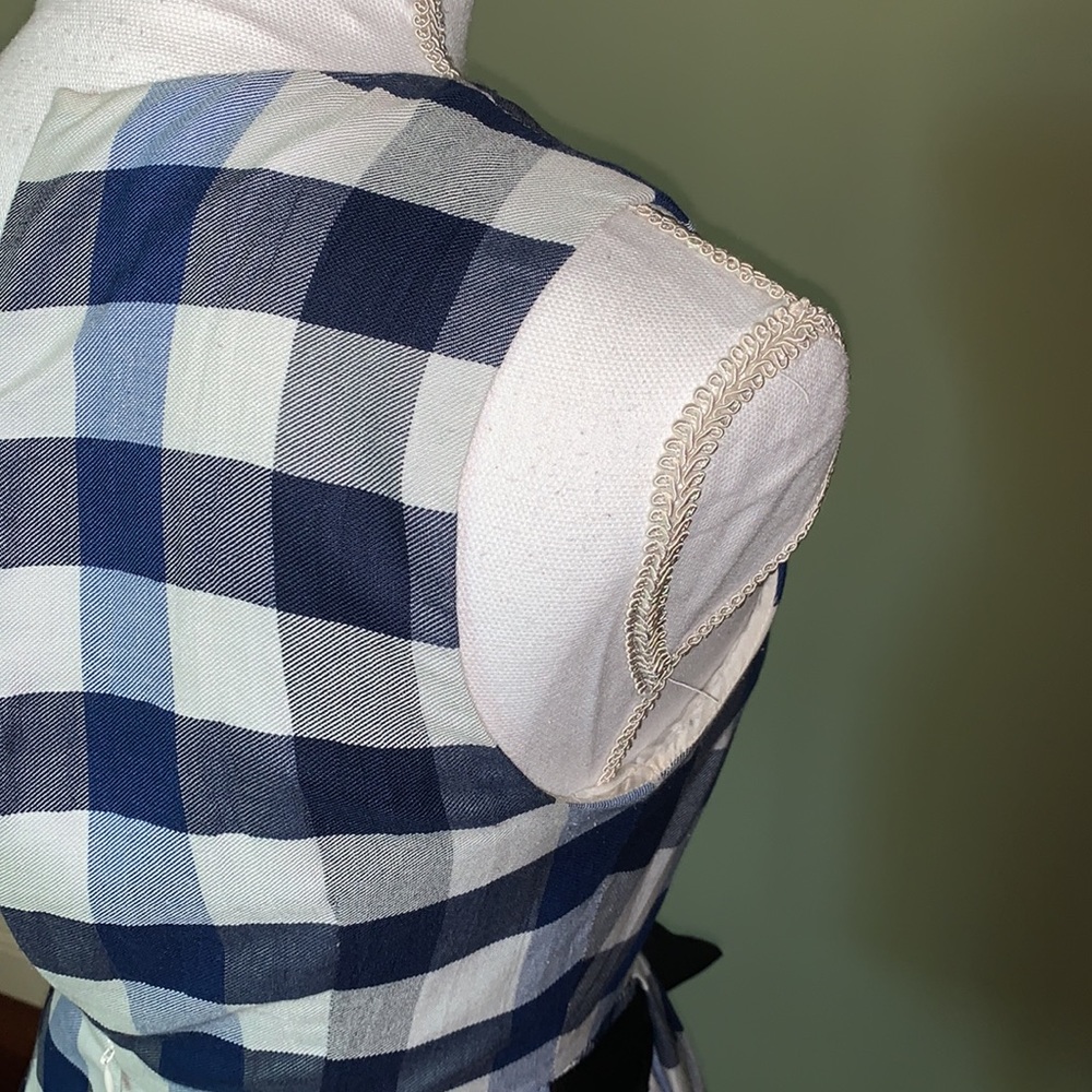 Blue and White Checkered Sleeveless Dress - Picture 6 of 10